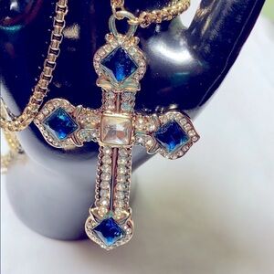 Off Park Collection White & Blue Crystals